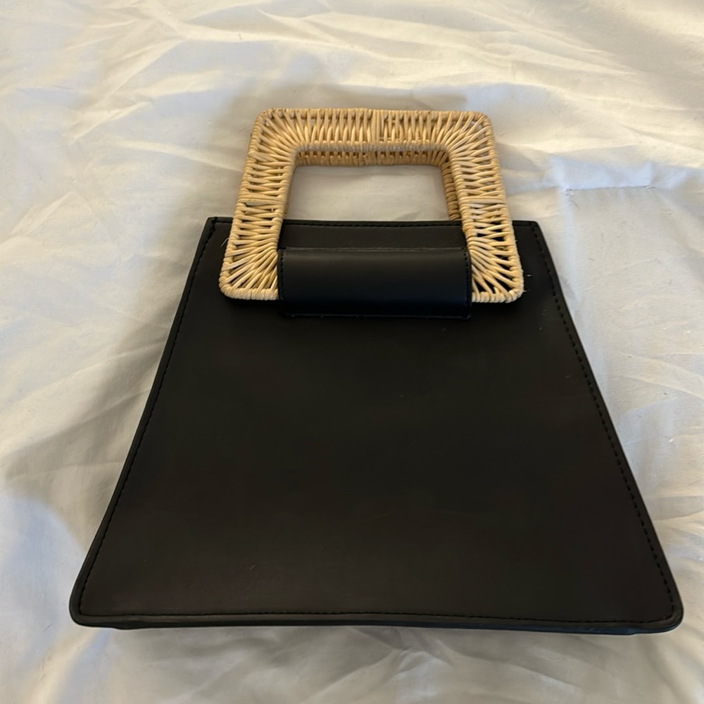 Rattan black purse